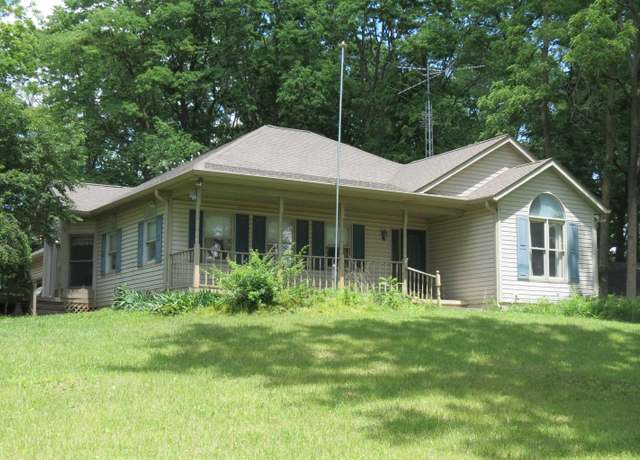 Property at 5504 E 430 S, Lafayette, IN 47905, 4 beds, 5 baths