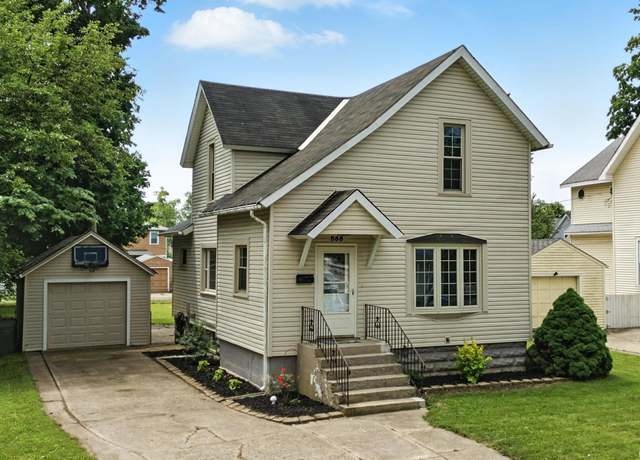 Property at 355 W 9th St, Auburn, IN 46706, 2 beds, 1 bath