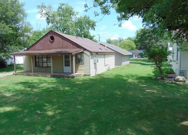 Property at 613 East Ave, Monticello, IN 47960, 1 bed, 1 bath