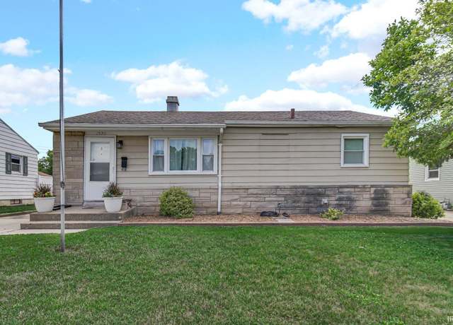 Property at 1520 Ryer St, South Bend, IN 46628, 3 beds, 2 baths