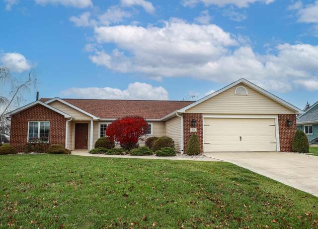 Property at 32 Northway Dr, Huntington, IN 46750, 2 beds, 2 baths