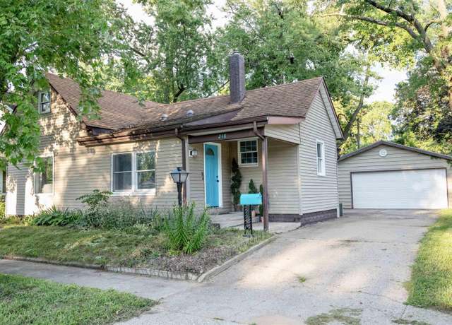 Property at 218 Kenyon Ave, Elkhart, IN 46516, 3 beds, 1.5 baths