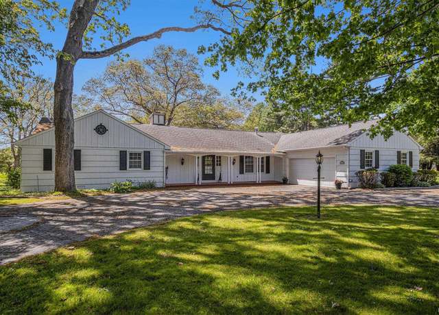 Property at 55735 Country Club Rd, South Bend, IN 46619, 3 beds, 2.5 baths