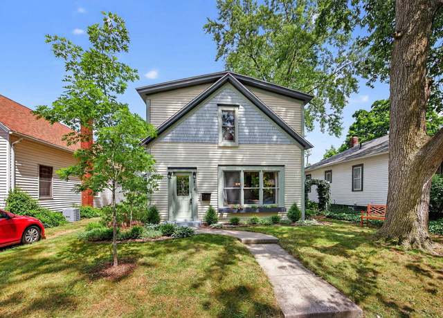 Property at 414 N Wenger Ave, Mishawaka, IN 46544, 4 beds, 1.5 baths
