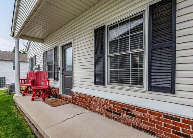 Property at 1423 W Westwind Ct, Bloomington, IN 47403, 3 beds, 2 baths