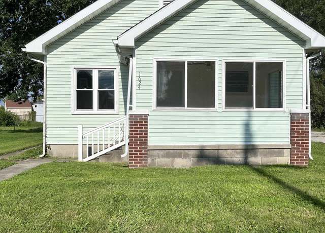 Property at 1624 N Webster St, Kokomo, IN 46901, 2 beds, 2 baths