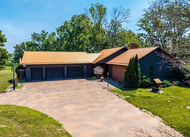 Property at 1275 N 075 E, Lagrange, IN 46761, 3 beds, 2.5 baths