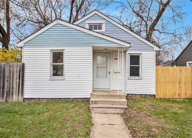 Property at 1113 Queen St, South Bend, IN 46616, 2 beds, 1 bath