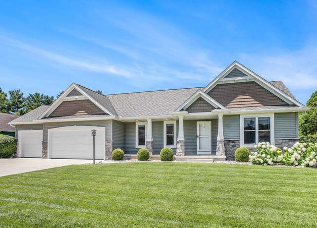 Property at 58109 Westleaf Manor Blvd, Elkhart, IN 46517, 4 beds, 2 baths