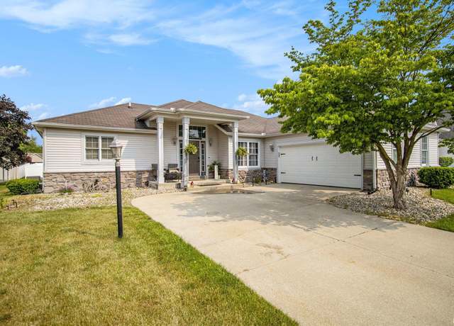 Property at 55705 Sichuan Dr, Osceola, IN 46561, 4 beds, 3 baths