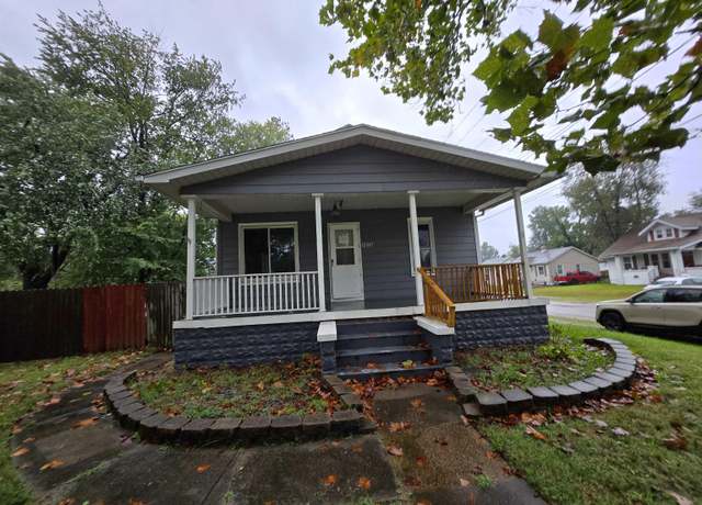 Property at 1926 Oakland Ave, Evansville, IN 47711, 2 beds, 1 bath