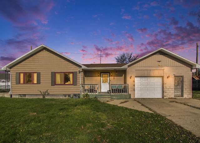 Property at 1004 Illinois St, Walkerton, IN 46574, 3 beds, 2 baths