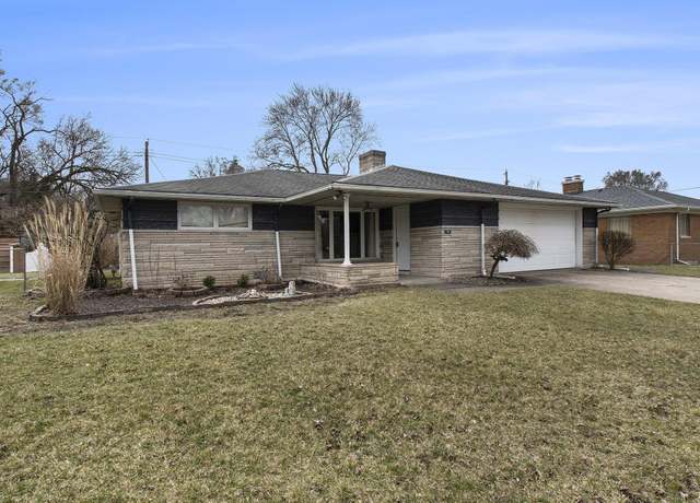 Property at 712 Peashway St, South Bend, IN 46617, 2 beds, 1.5 baths
