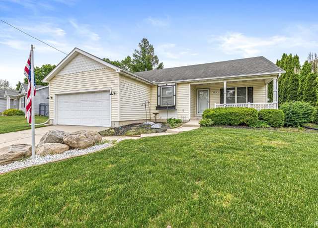 Property at 4019 Riverside Dr, South Bend, IN 46628, 2 beds, 1.5 baths