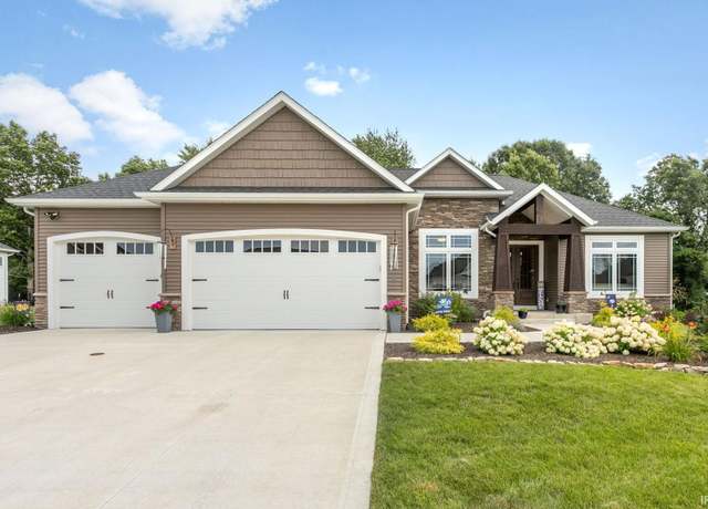 Property at 54706 Columbia Bay Dr, Osceola, IN 46561, 5 beds, 3 baths