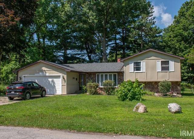 Property at 2143 N Elmer St, South Bend, IN 46628, 4 beds, 2 baths