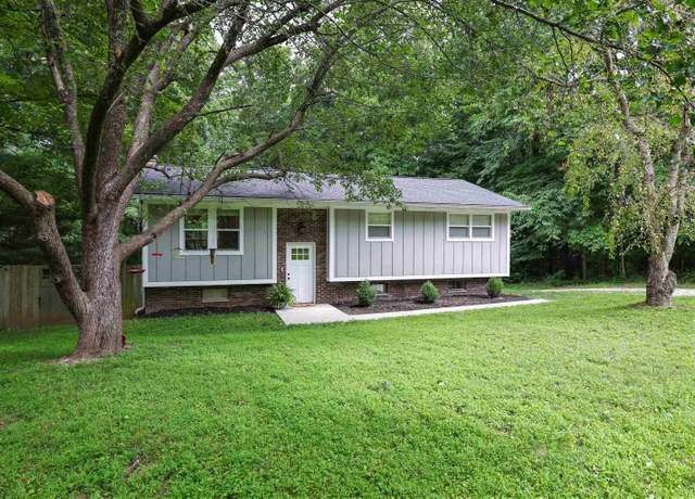 Property at 6529 N Viking Ridge Rd, Bloomington, IN 47401, 3 beds, 2.5 baths