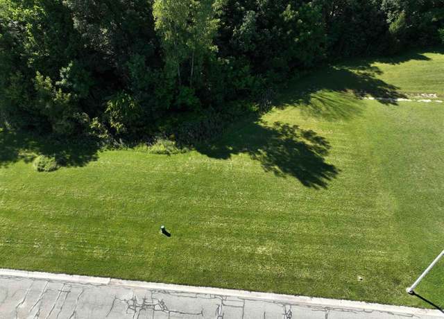 Property at 631 Trail Ridge Rd, Albion, IN 46701