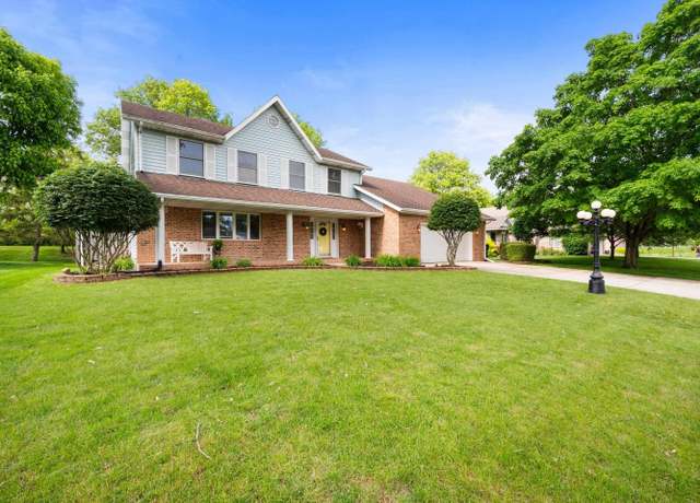 Property at 4400 W Friar Dr, Muncie, IN 47304, 4 beds, 3 baths