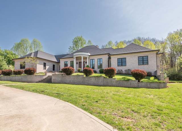Property at 9225 S Foggy Ridge Ln, Bloomington, IN 47401, 3 beds, 3 baths
