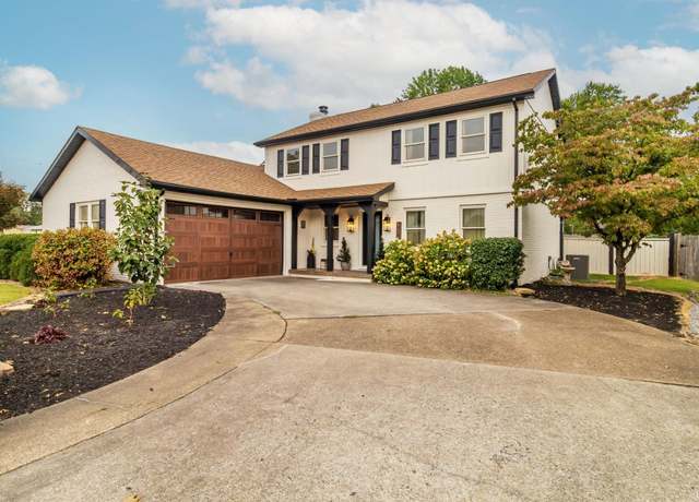 Property at 2920 Lake Valley Dr, Evansville, IN 47711, 4 beds, 2 baths