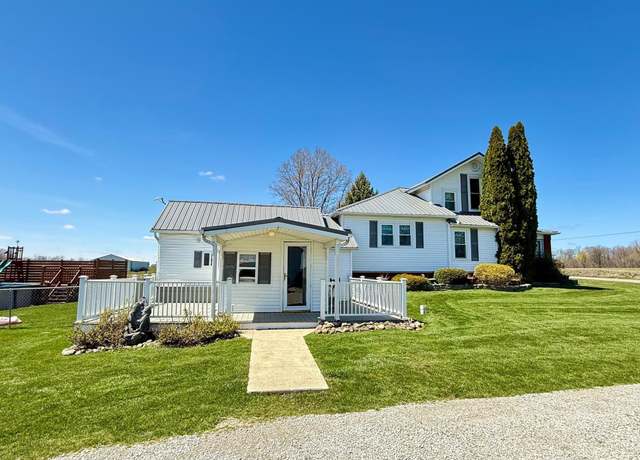 Property at 8610 E 600 S, Wolcottville, IN 46795, 3 beds, 2 baths