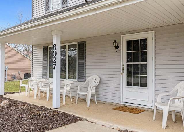 Property at 6027 Old Brook Dr, Fort Wayne, IN 46835, 4 beds, 3 baths