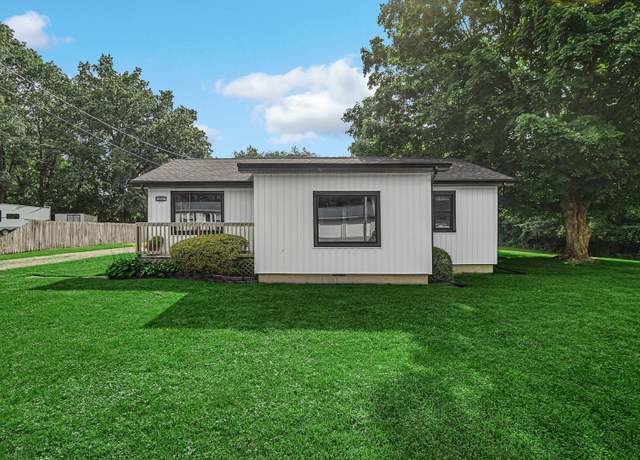 Property at 10258 Muckshaw Rd, Plymouth, IN 46563, 3 beds, 1 bath