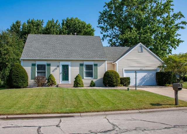 Property at 10371 Patricia Church Dr, Granger, IN 46530, 3 beds, 2 baths