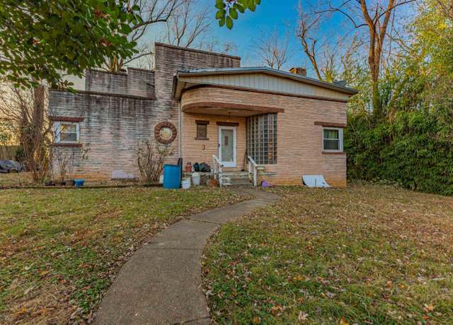 Property at 220 N 4th St, Rockport, IN 47635, 3 beds, 2.5 baths