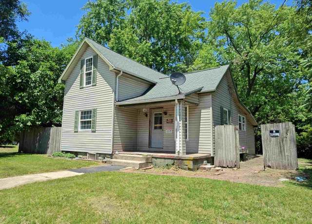 Property at 307 W Bender St, Knox, IN 46534, 3 beds, 1 bath