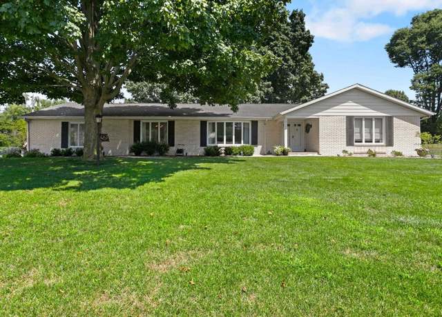Property at 19265 Orchard Heights Dr, South Bend, IN 46614, 3 beds, 2.5 baths
