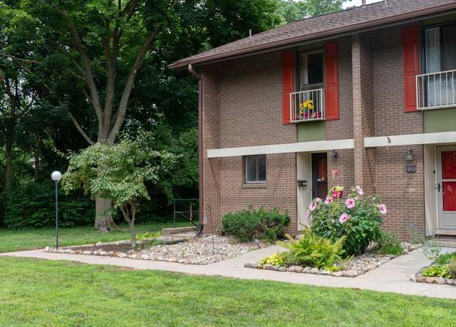 Property at 2500 Topsfield Rd Rd #201, South Bend, IN 46614, 2 beds, 1.5 baths