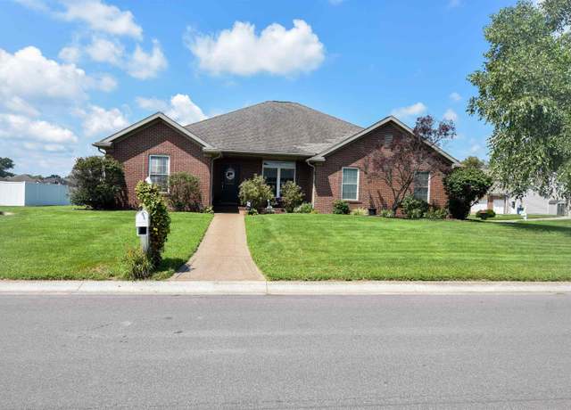 Property at 13800 Prairie Dr, Evansville, IN 47725, 3 beds, 2 baths