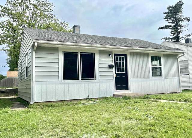 Property at 1921 W Ewing Ave, South Bend, IN 46613, 3 beds, 1 bath