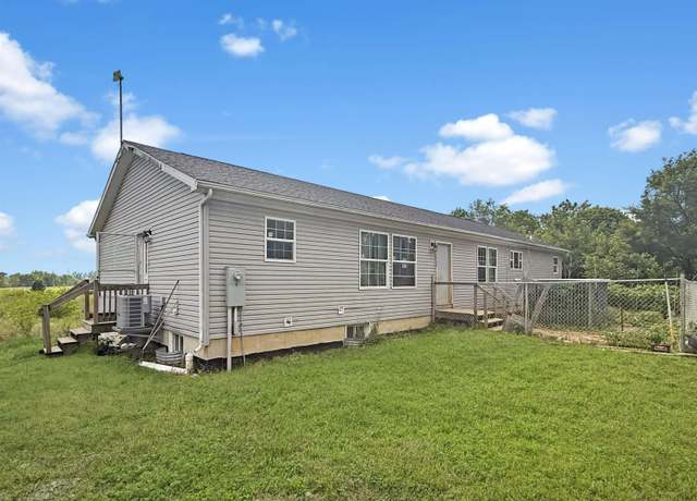 Property at 3902 S County Road 1600 Rd E, Silver Lake, IN 46982, 3 beds, 2 baths