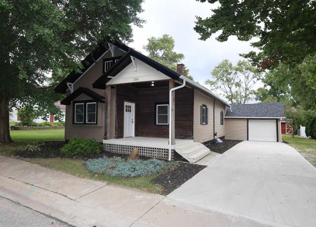Property at 104 W Spring St, Middlebury, IN 46540, 3 beds, 1 bath
