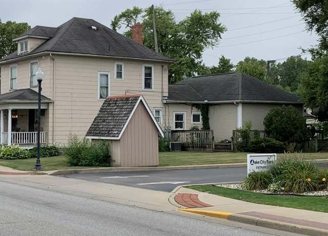 Property at 123 S 3rd St, Goshen, IN 46526, 1 bed, 1.5 baths