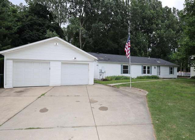 Property at 2424 Locust Rd, South Bend, IN 46614, 4 beds, 2 baths