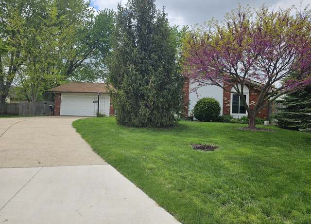 Property at 4026 Blythewood Pl, Fort Wayne, IN 46804, 4 beds, 2 baths