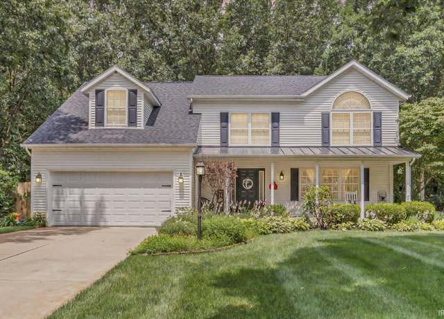 Property at 54080 Martinsville Ct, Osceola, IN 46561, 4 beds, 4.5 baths