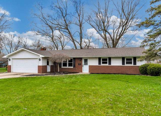 Property at 125 Zona Dr, Auburn, IN 46706, 3 beds, 1.5 baths
