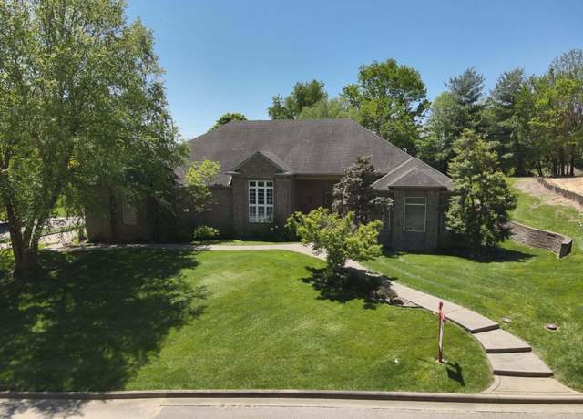 Property at 205 Lakewood Dr, Vincennes, IN 47591, 3 beds, 3.5 baths
