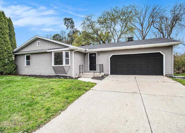 Property at 53911 Kershner Ln, Elkhart, IN 46514, 3 beds, 3 baths
