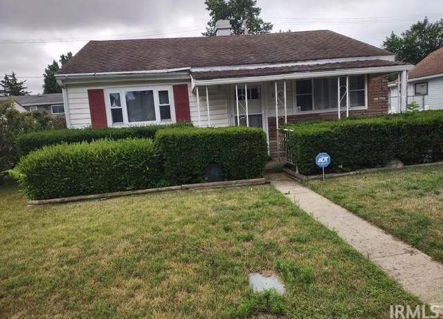Property at 915 W Borley Ave, Mishawaka, IN 46545, 2 beds, 2 baths