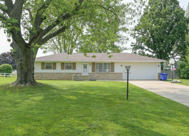 Property at 708 Carson Ct, Kokomo, IN 46902, 3 beds, 1.5 baths