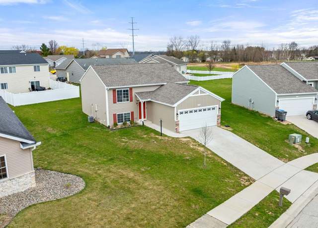 Property at 1341 Sturgeon Pt, Goshen, IN 46526, 3 beds, 2.5 baths
