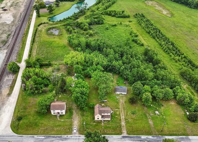 Property at 4565 E Station Road Rd, Roanoke, IN 46783, 7 beds, 2 baths