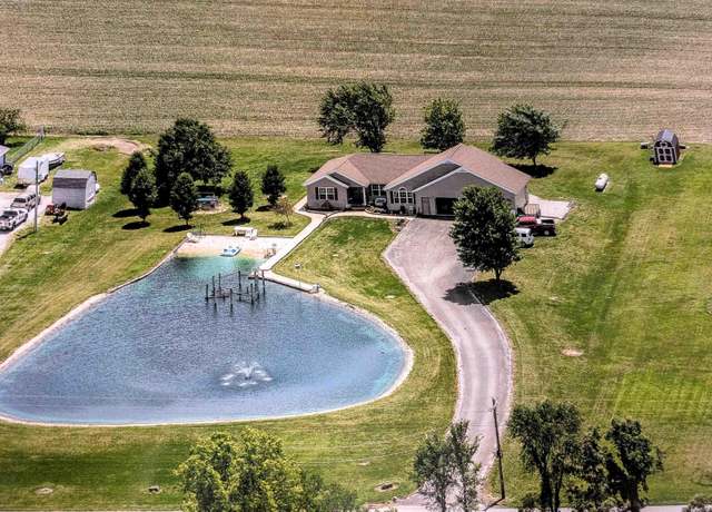 Property at 1247 W Division Rd, Huntington, IN 46750, 3 beds, 2 baths