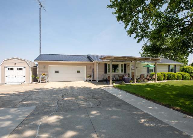 Property at 12350 Cedar Rd, Bourbon, IN 46504, 3 beds, 1.5 baths